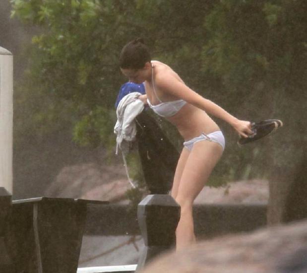 Kristen Stewart sul set in Brasile