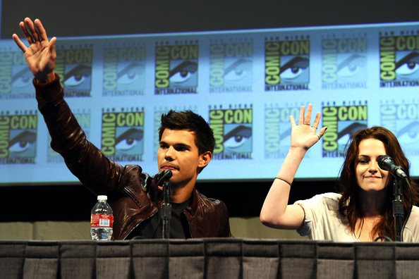 Kristen Stewart e Taylor Lautner al Comic con 2011