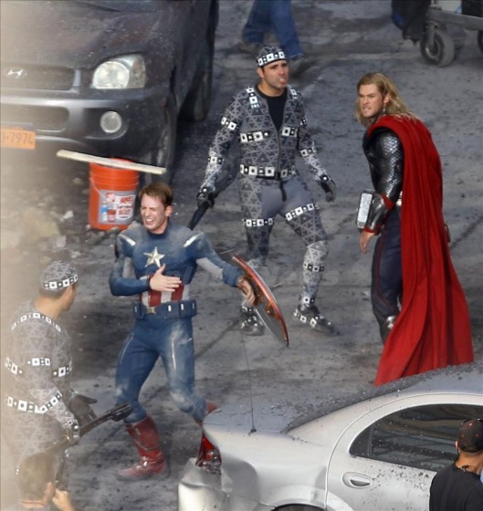 Captain America e Thor insieme sul set de I Vendicatori