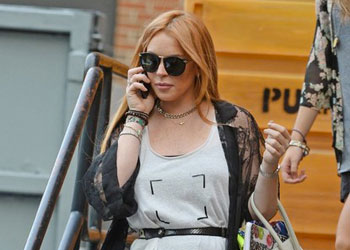 Lindsay Lohan: mentre la aspettavano a Venezia, era beatamente a New York (foto)
