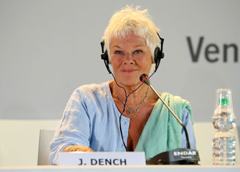 Judi Dench e Stephen Frears presentano a Venezia Philomena  Conferenza Stampa