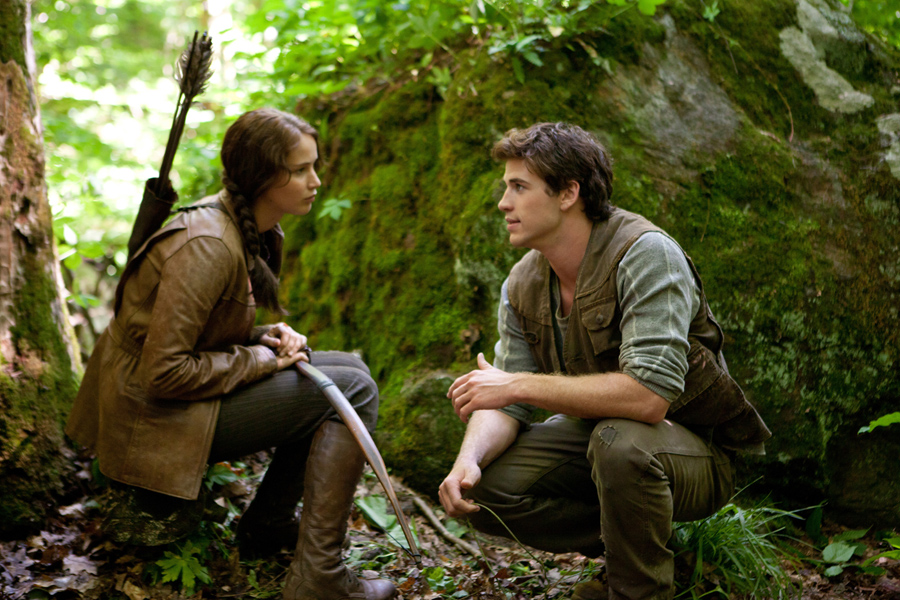 Jennifer Lawrence e Liam Hemsworth in The Hunger Games