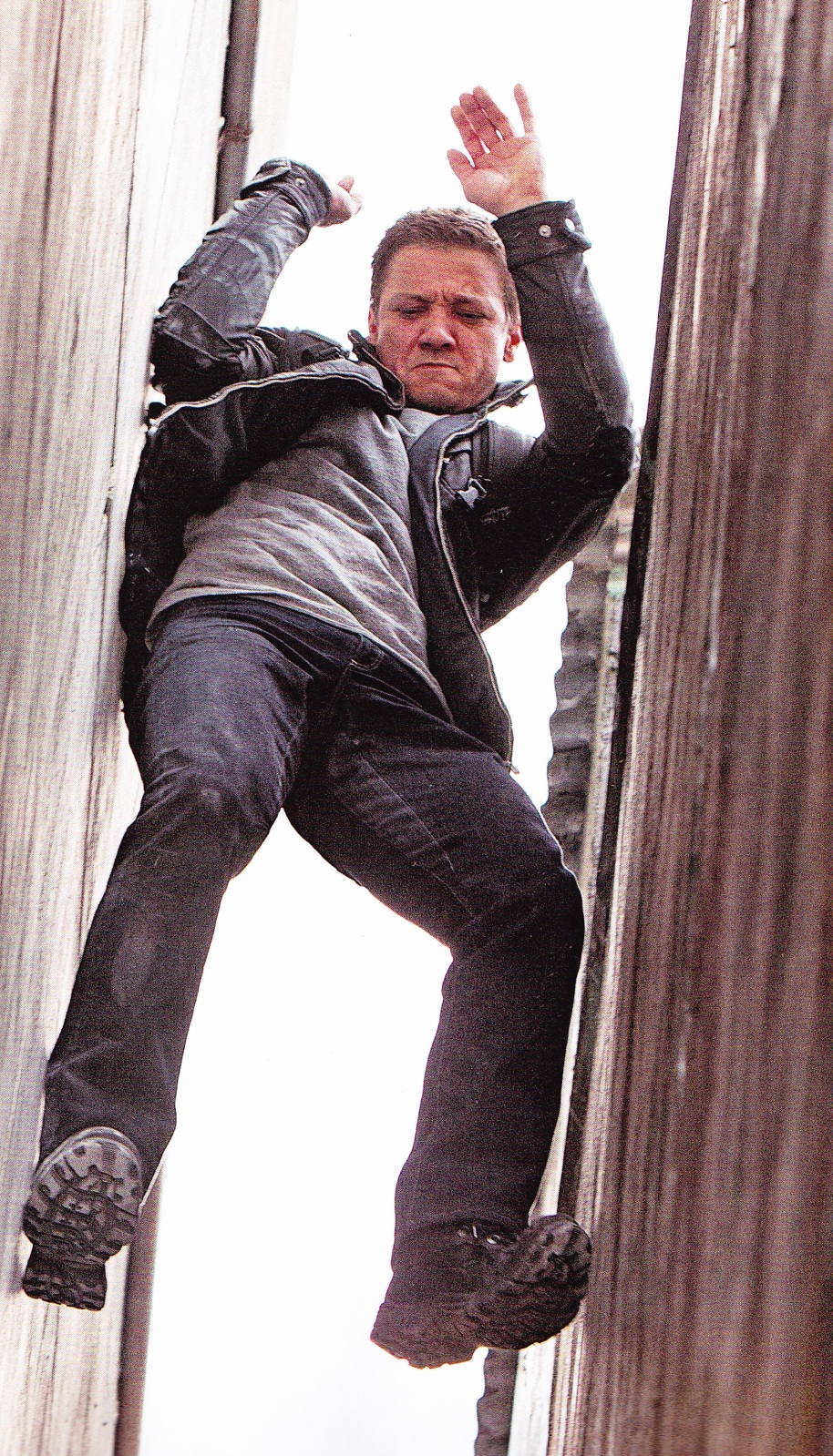 The Bourne Legacy: Jeremy Renner in azione