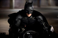 Il Cavaliere Oscuro - il ritorno, ecco la prima foto ufficiale di Batman