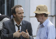 Benigni in mutande a Via Veneto per il film di Woody Allen
