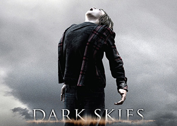 Dark Skies, una nuova clip del film