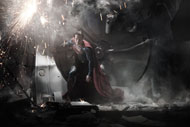 Prima immagine ufficiale di Henry Cavill nei panni di Superman in Man of Steel
