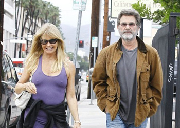 Kurt Russell e Goldie Hawn a passeggio a Santa Monica