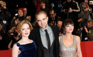 Robert Pattinson con Christina Ricci e Holliday Grainger a Berlino