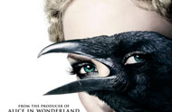 Biancaneve e il Cacciatore: tre poster di Charlize Theron, Kristen Stewart e Chris Hemsworth