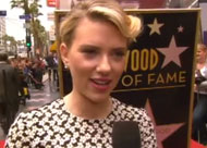 Scarlett Johansson riceve la stella sulla Walk of Fame di Hollywood - Video