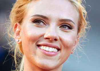 Reflective Light: Scarlett Johansson in trattative per recitare nel film