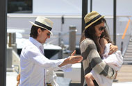 Tom Cruise e Katie Holmes festeggiano la festa del papà in barca a Miami