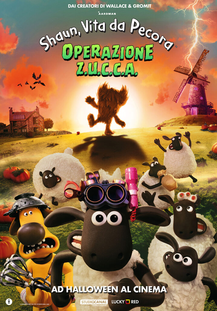 Poster ufficiale italiano di Shaun, vita da pecora: Operazione Z.U.C.C.A., con Shaun e il gregge, un misterioso mostro e un'ambientazione di Halloween.